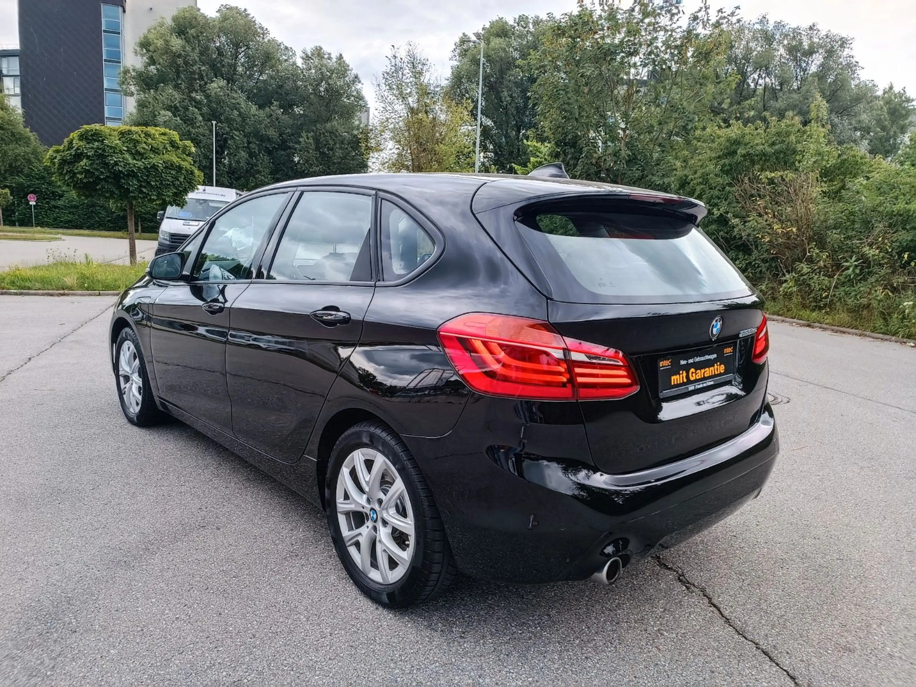 BMW 225 xe Hypid *Advantage * 1.Hand *BMW Schekcheft — photo 4