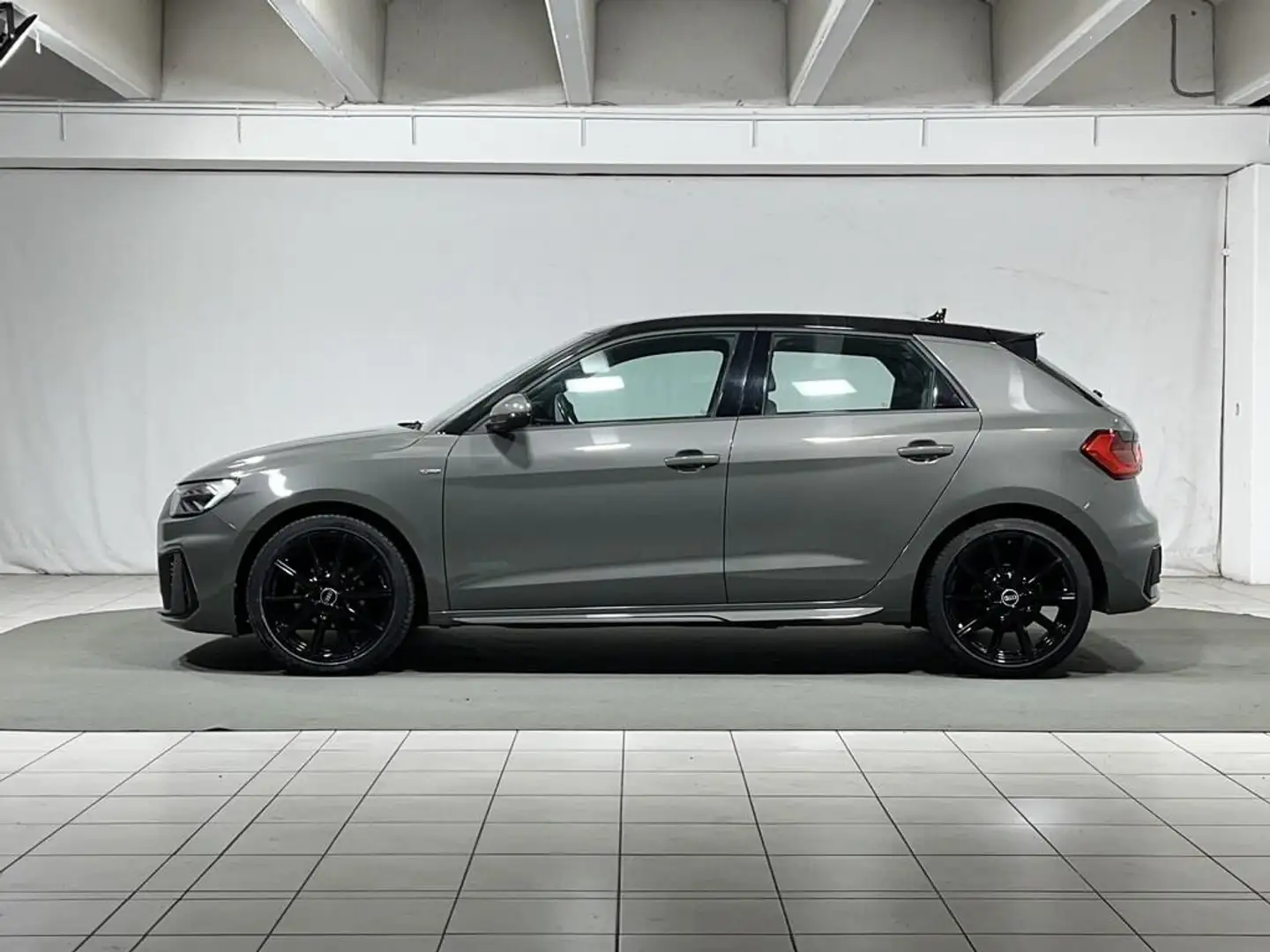 Audi A1 Sportback 25 1.0 tfsi S Line Edition s-tronic my20 Grigio - 2