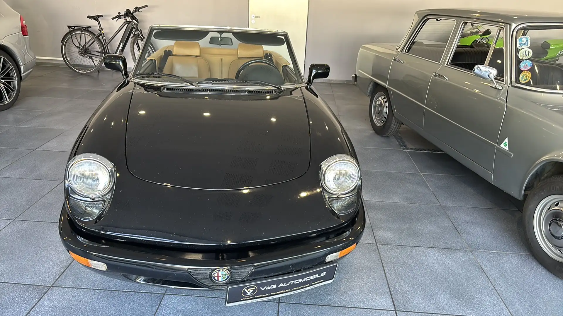 Alfa Romeo Spider 2.0 Twin Spark Negro - 2
