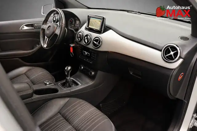 Mercedes-Benz B-Class view 15