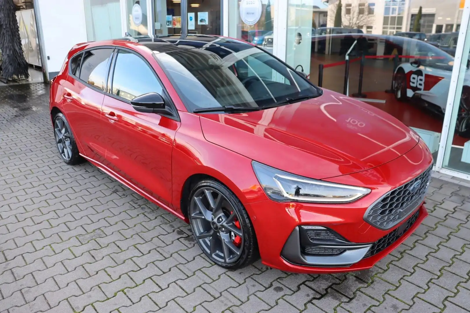 Ford Focus ST X 2.3 B&O Matrix LED 4,99% FIN* AHK Rojo - 2