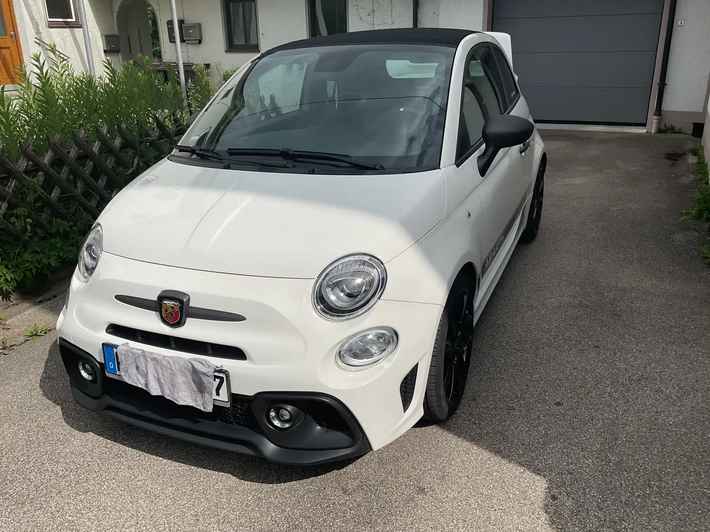 Fiat 500 Abarth Cabrio Akrapovic Borbet MwSt. ausweißbar Weiß - 1