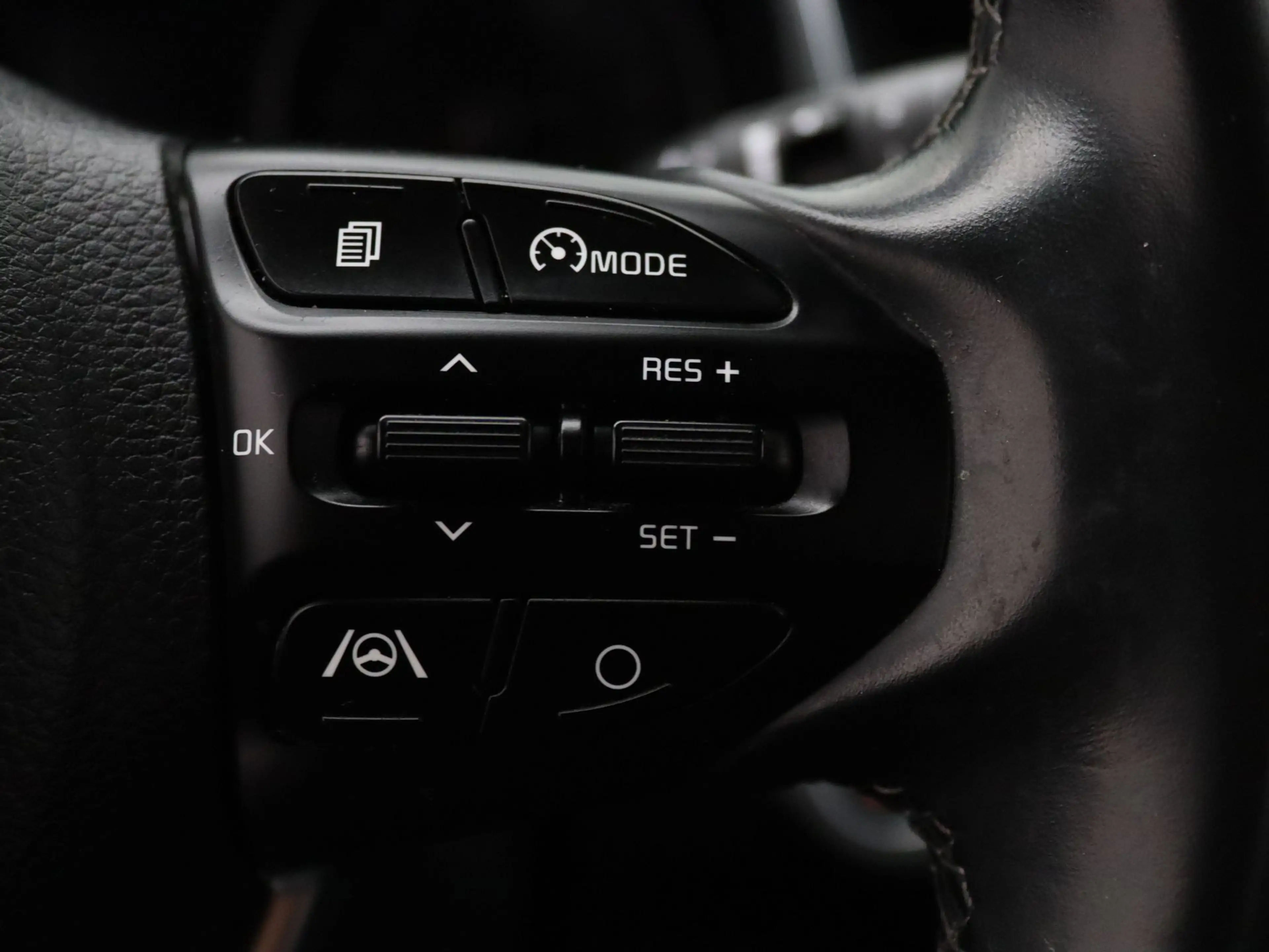 Kia Stonic 100pk T-GDi MHEV DynamicPlusLine Apple Carplay/And — photo 15