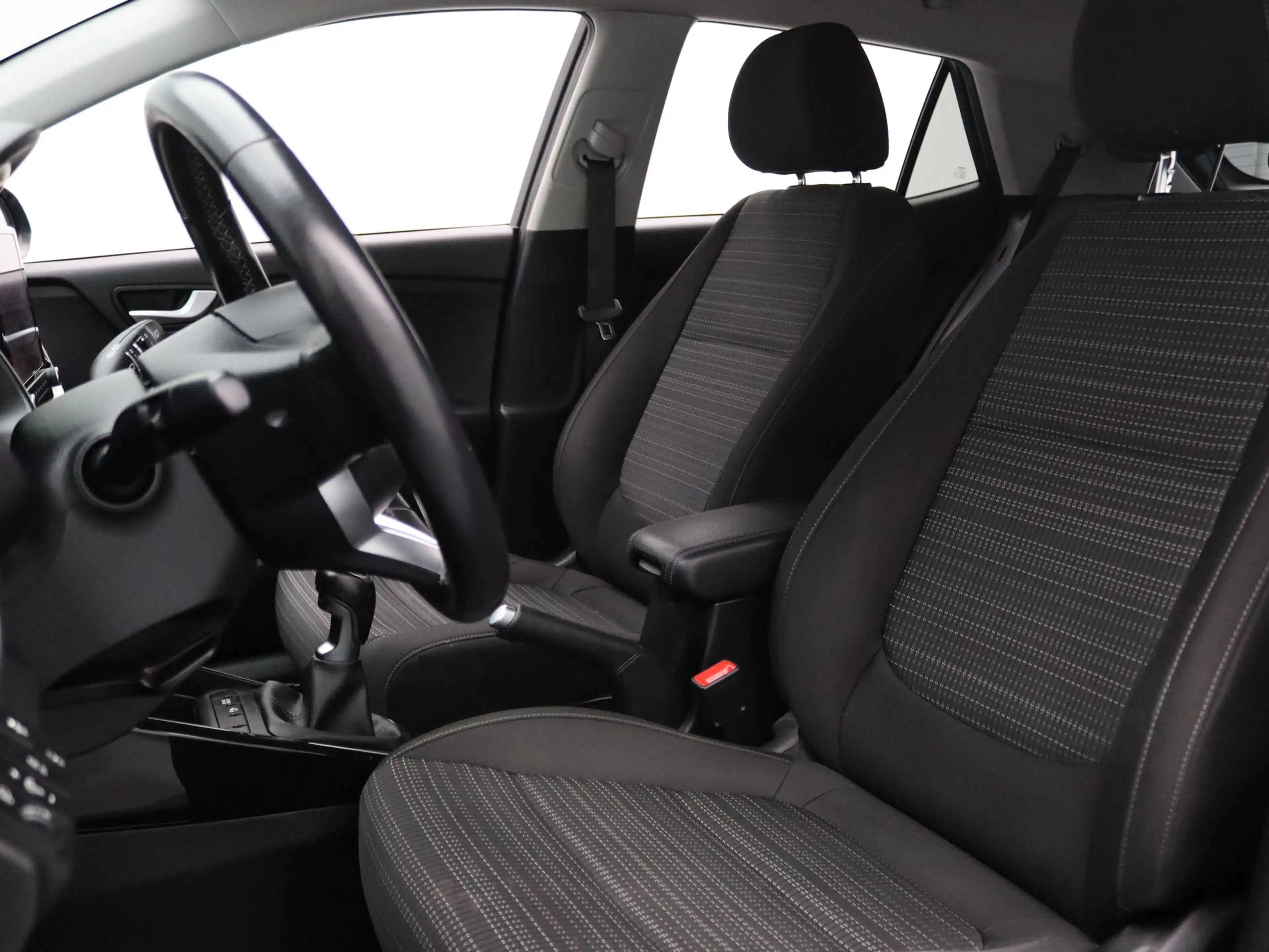 Kia Stonic 100pk T-GDi MHEV DynamicPlusLine Apple Carplay/And — photo 5