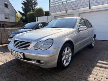 Elegance Garagen / Rentnerfahrzeug - Top gepflegt