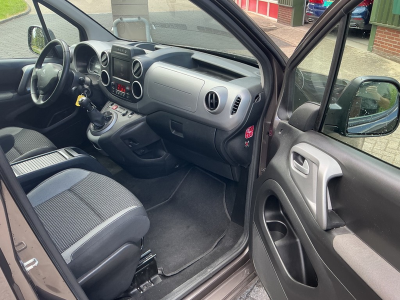 Peugeot Partner 1.2 PURETECH ACTIVE TEPEE — photo 6