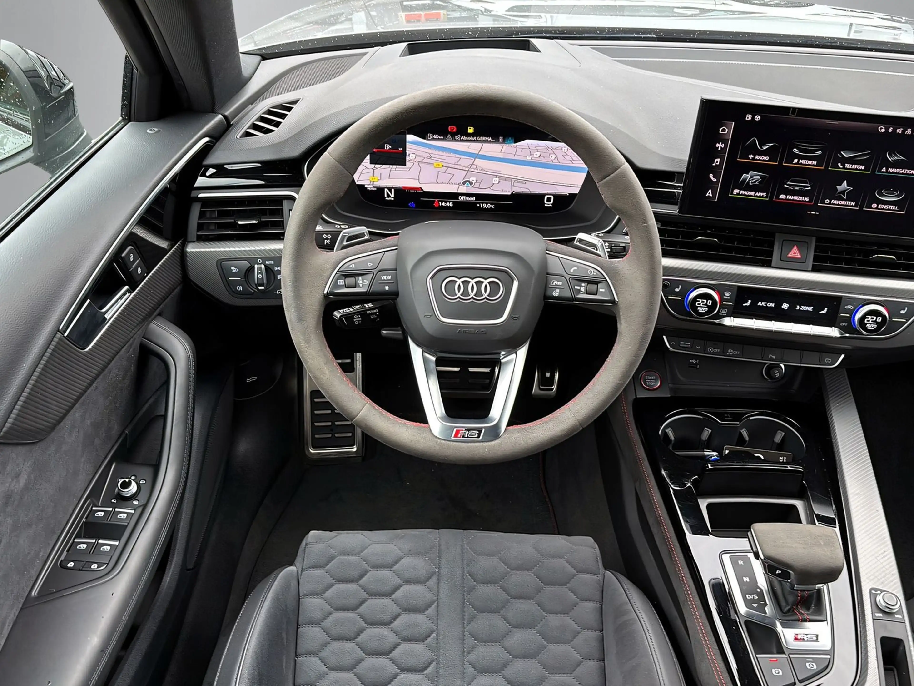 Audi RS4 competition +SPORTABGAS+RS-SCHALENSIT — photo 8