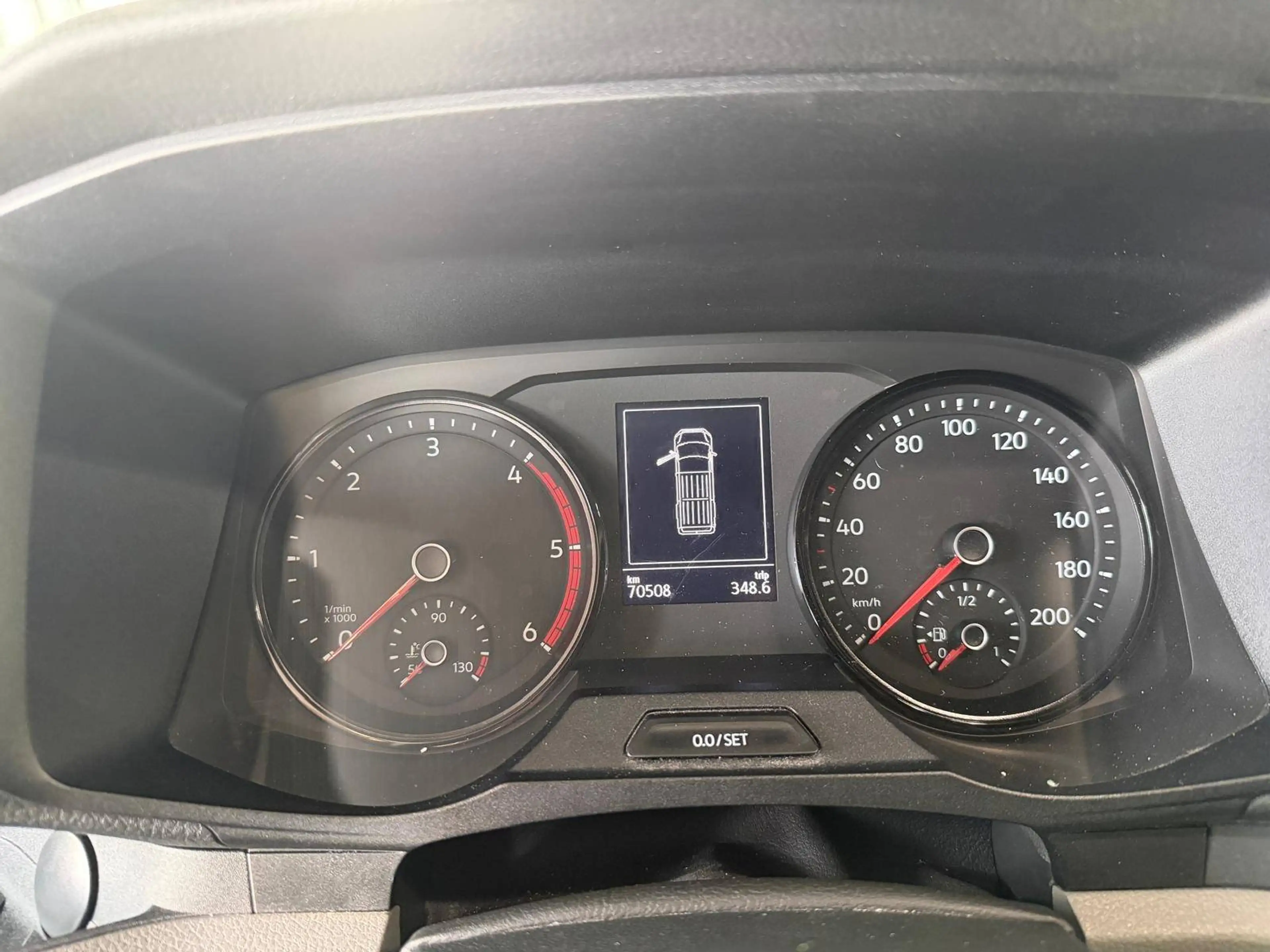 Volkswagen Crafter 35 mittellang Hochdach FWD — photo 11