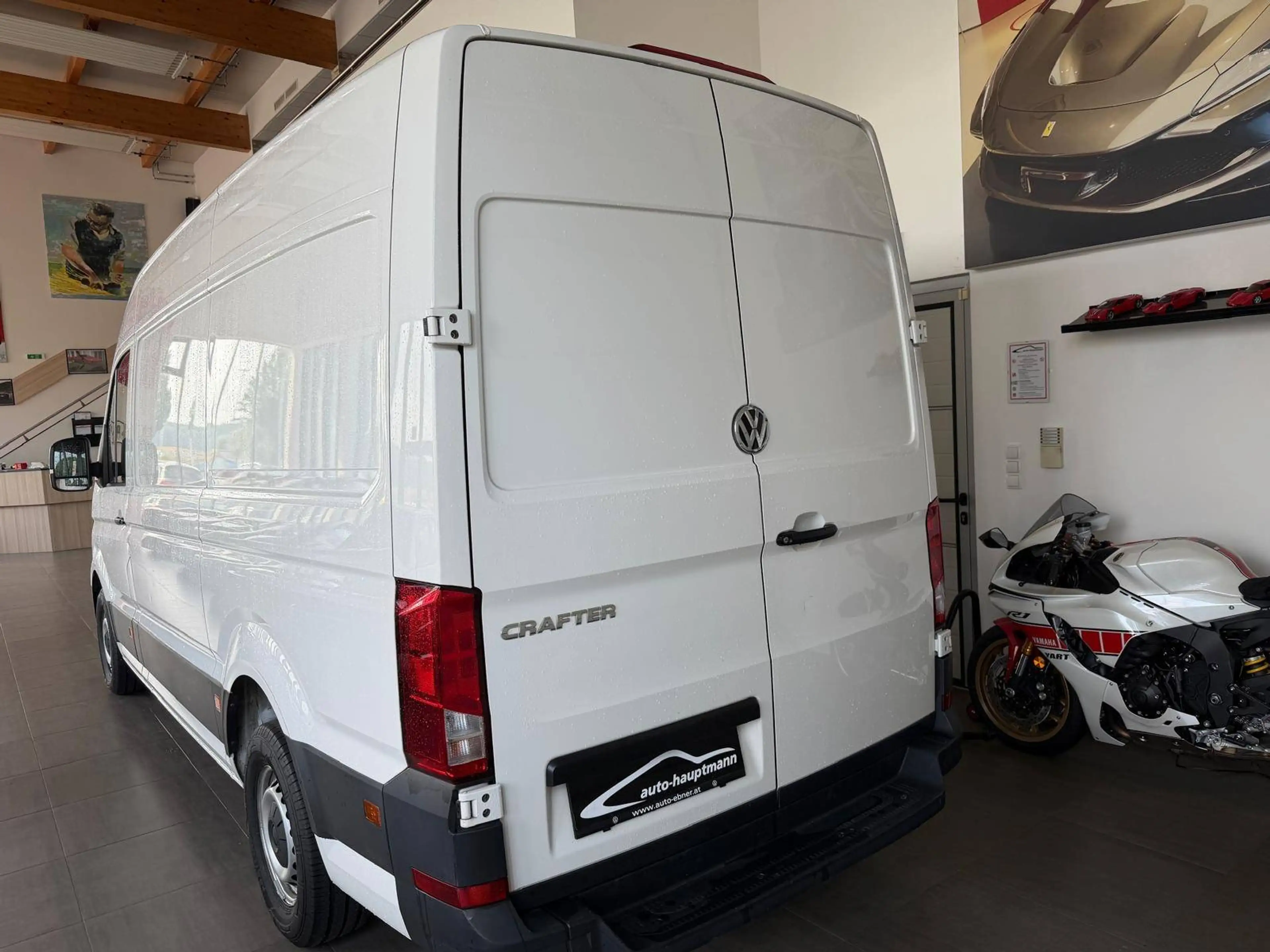 Volkswagen Crafter 35 mittellang Hochdach FWD — photo 6