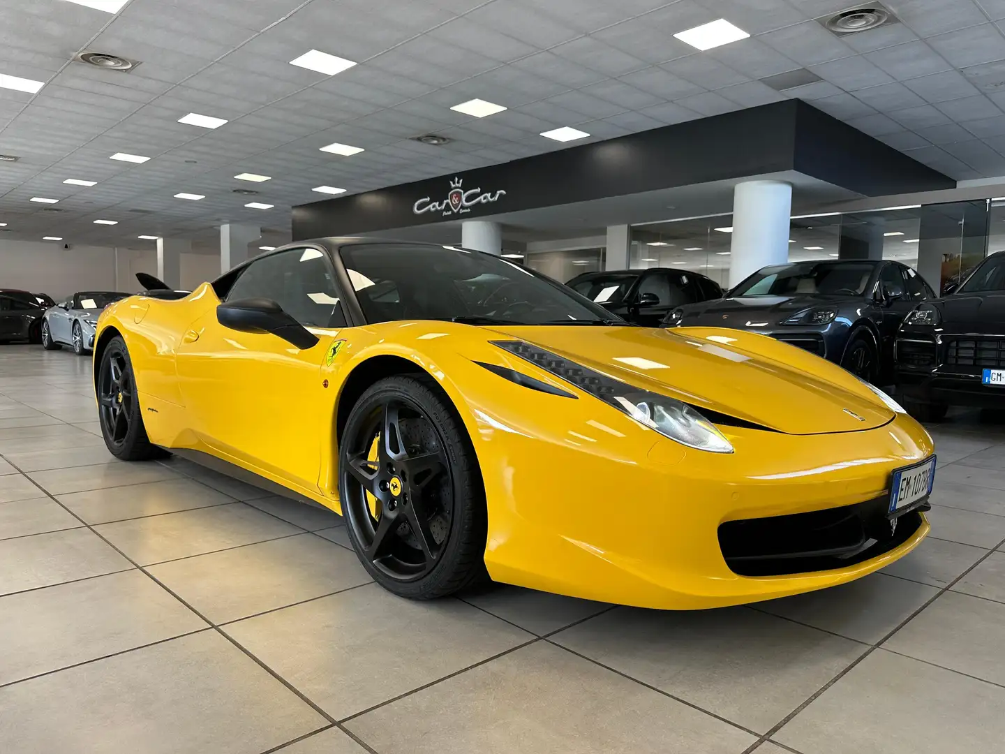 Ferrari 458 Italia dct Coupe 4.5 Žlutá - 1