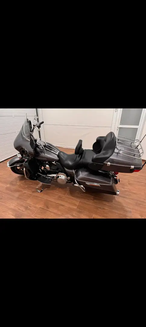 Harley-Davidson Electra Glide Fekete - 1