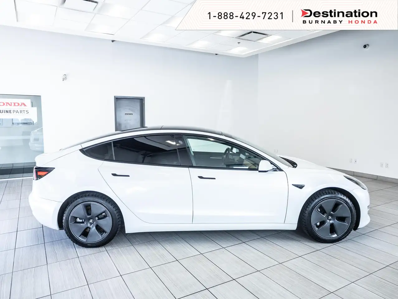 Tesla Model 3 photo Tesla Model 3