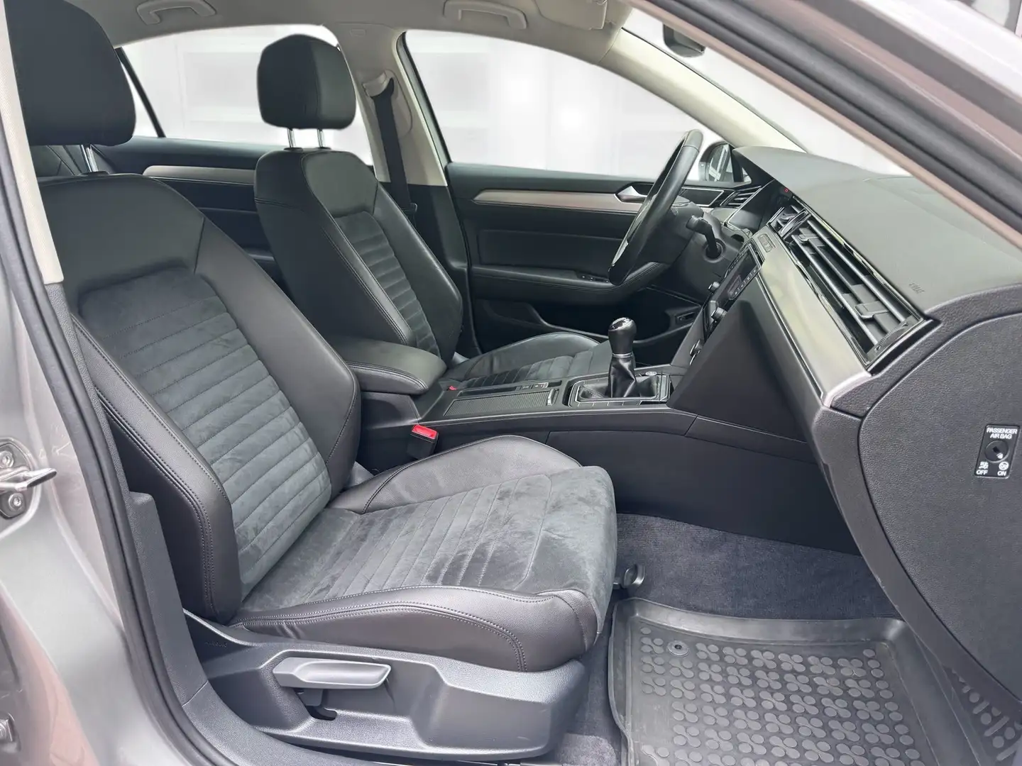 Volkswagen Passat Highline BMT/Start-Stopp *1.Hand* Argent - 2