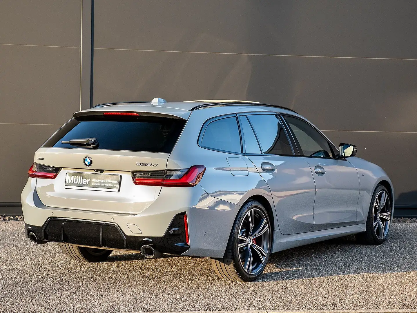 BMW 330 d xDrive UPE 76.190€ M-Sportpaket H/K Kamera Sport Grau - 2