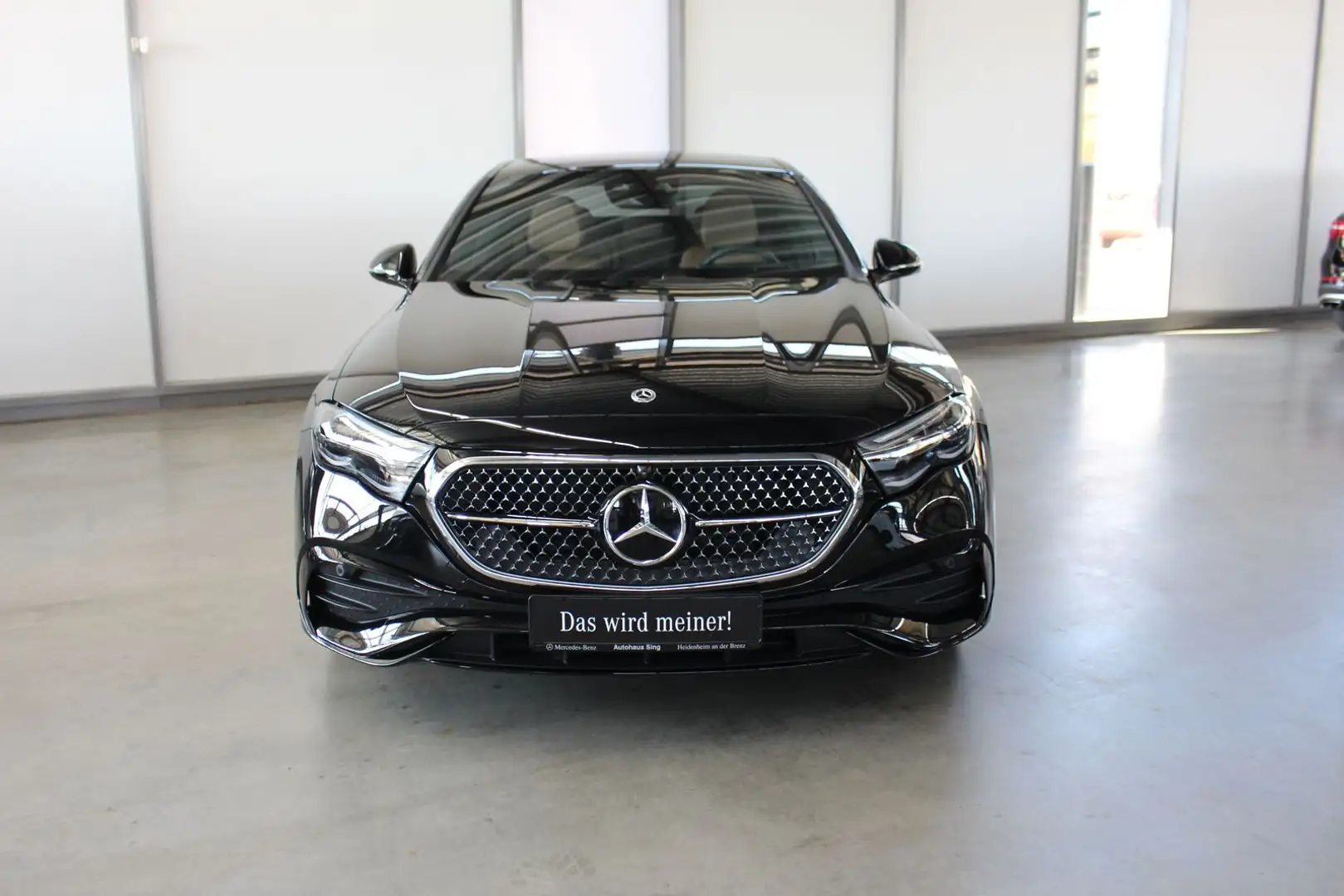 Mercedes-Benz E 200 AMG HEAD-UP Burmester DISTRONIC Panorama Noir - 2