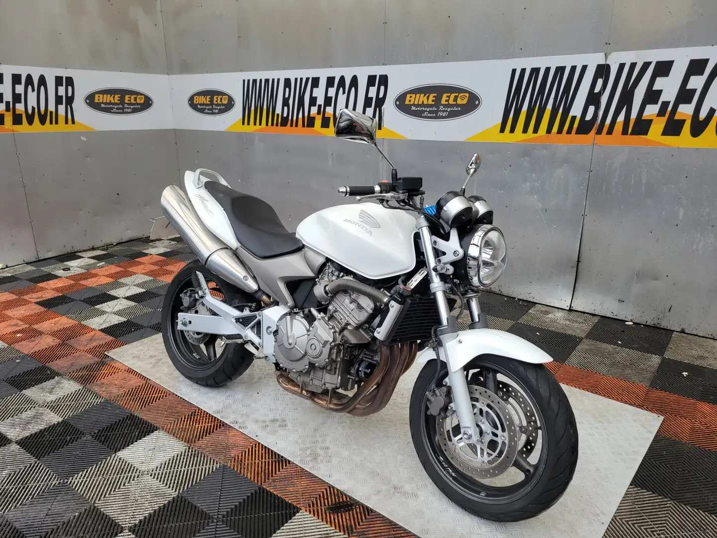 Honda Hornet Fehér - 1