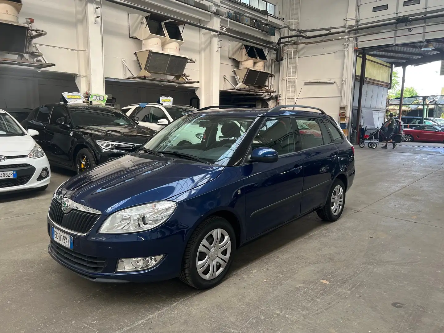 Skoda Fabia Fabia Wagon 1.2 tsi  86cv ok neopatentati Blu/Azzurro - 1