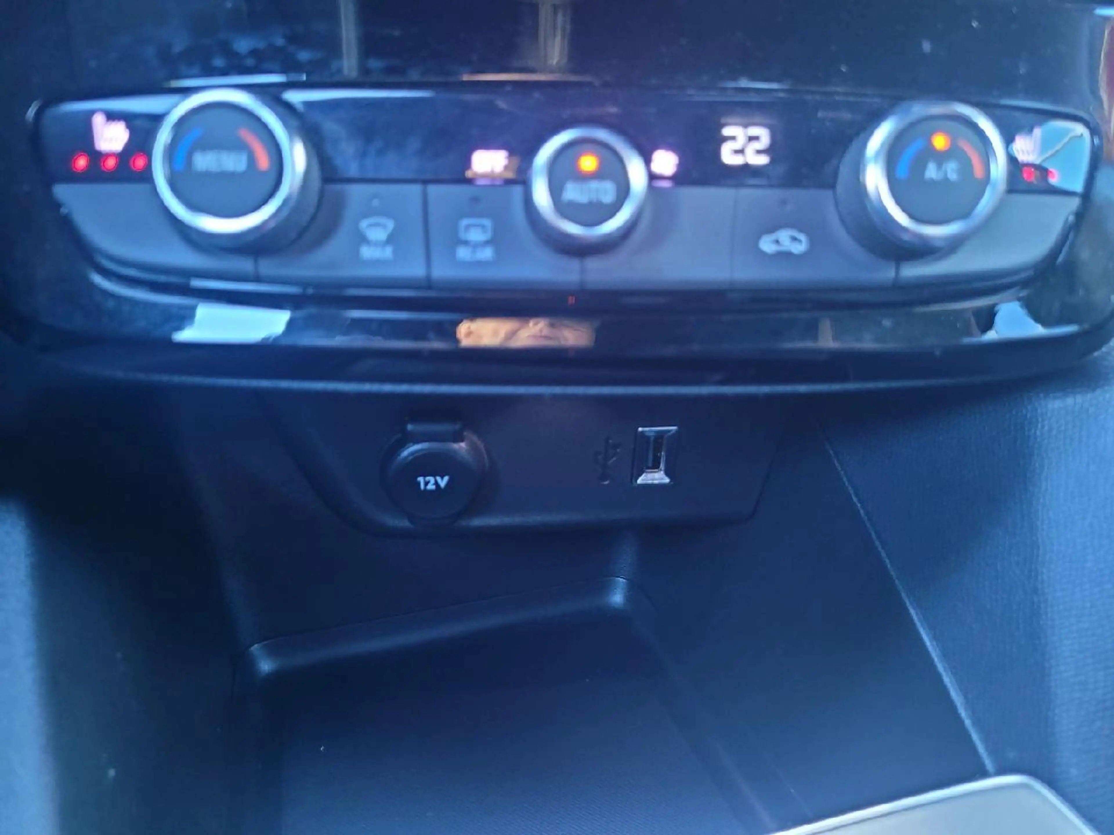 Opel Mokka-E e GS Line — photo 13