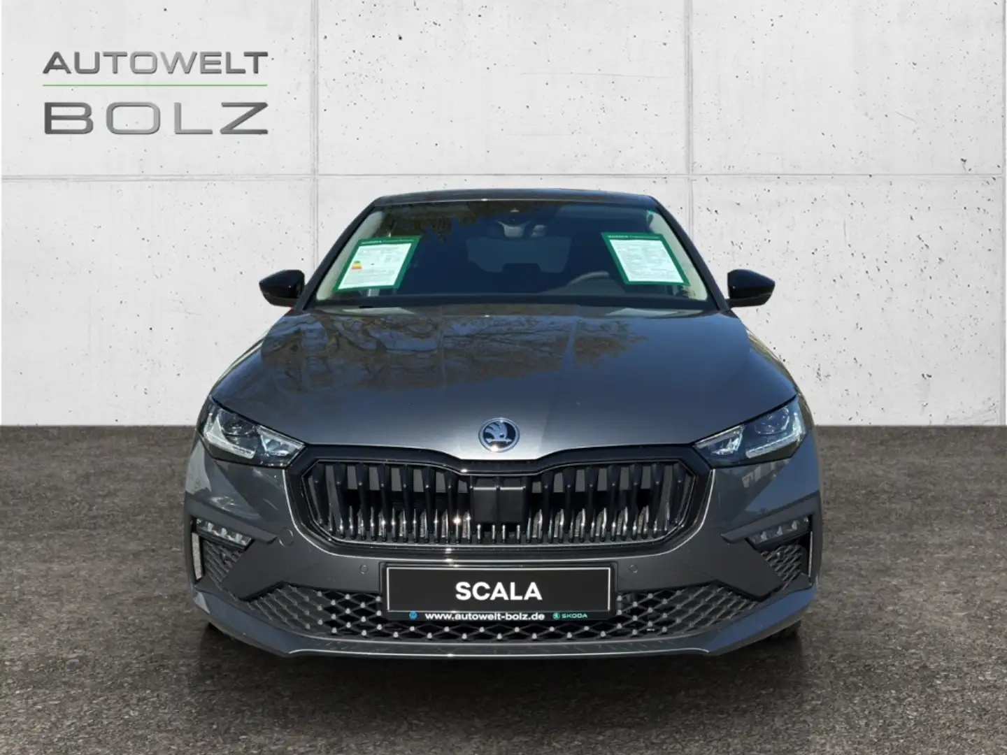 Skoda Scala Tour 1.0 TSI AHK Navi DigitCock LED ACC Apple CarP Grau - 2
