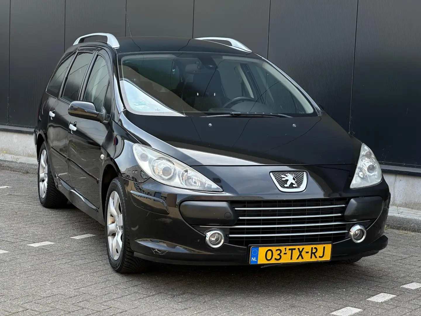 Peugeot 307 SW 2.0-16V Pack AUTOMAAT CRUISE/AIRCO/TREKHAAK Zwart - 2