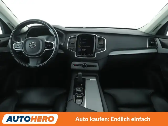Volvo XC90 view 12
