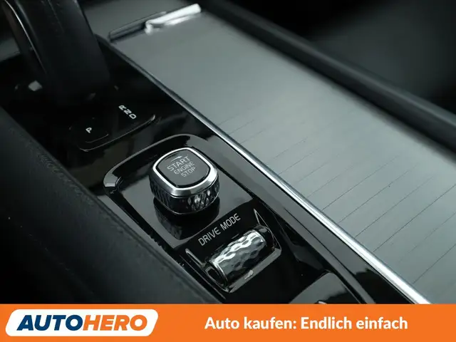 Volvo XC90 view 27
