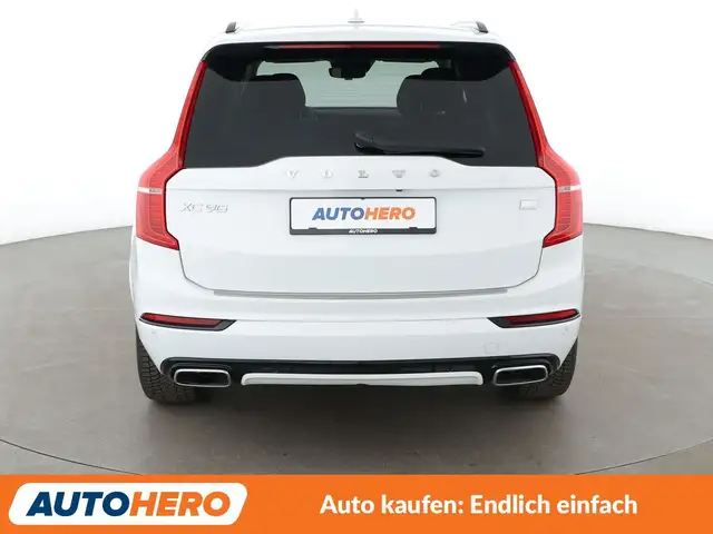 Volvo XC90 view 5