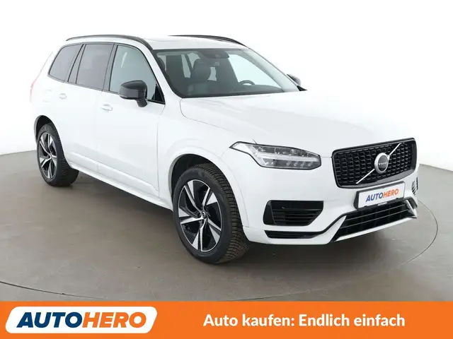 Volvo XC90 view 8