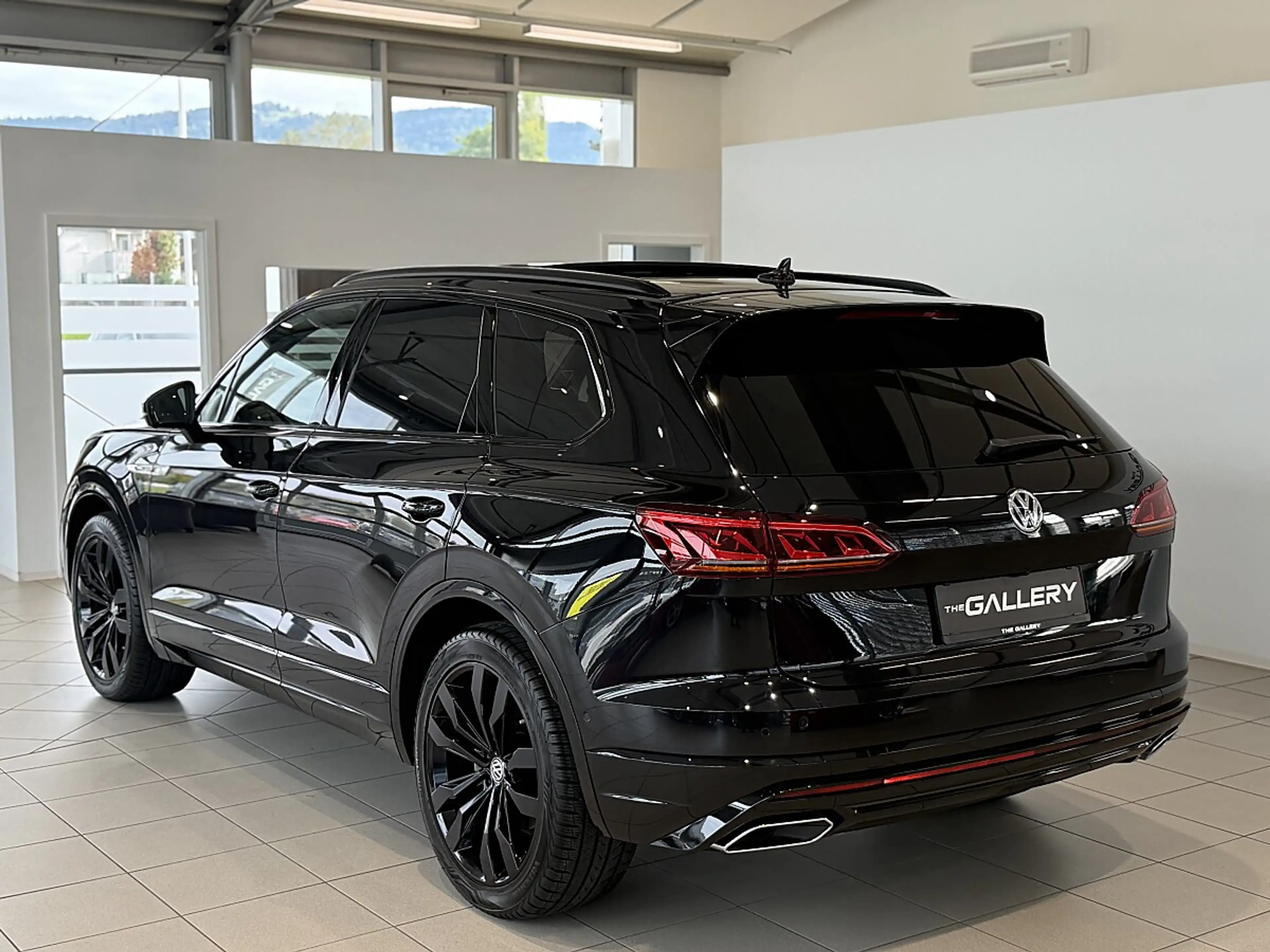 Volkswagen Touareg 4Motion V6 TDI SCR R-Line Aut.*Panorama*Ambiente*Massage*Vollausstattung — photo 7