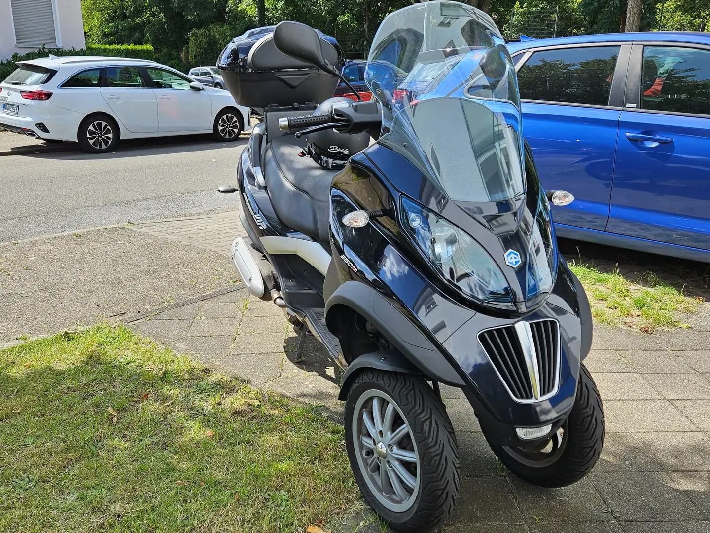 Piaggio MP3 250 MP3 250 LT Zwart - 1