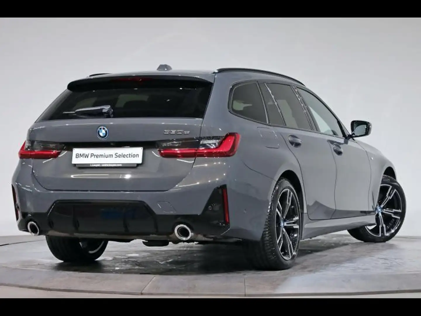 BMW 330 e Touring Kit M Sport Gris - 2