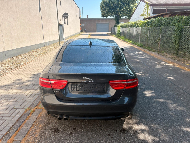 Jaguar XE Prestige AWD 2,0 Diesel Leder Klima Pano. — photo 8