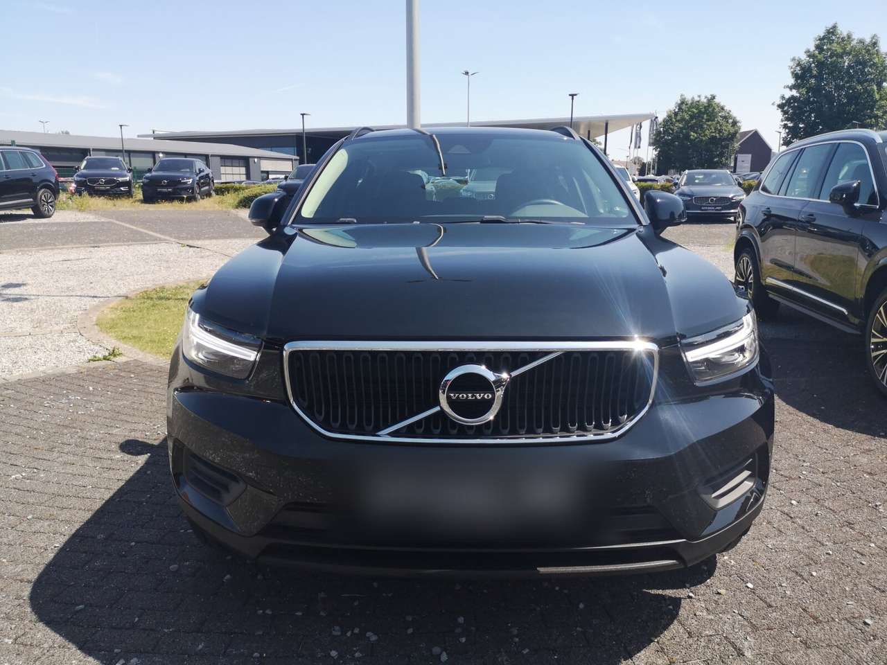 Volvo-XC40-XC40 T2 Momentum Core BUSINESS|WINTER|