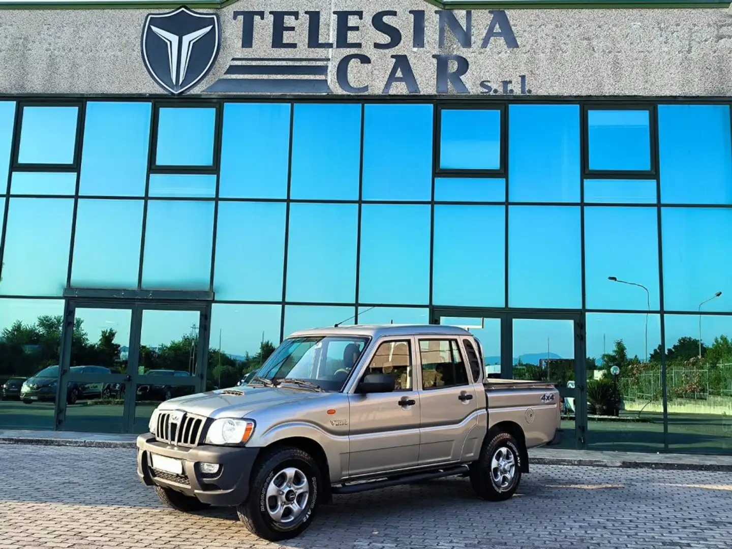 Mahindra Goa 2.2 CRDe 4WD Pick-Up Grigio - 1