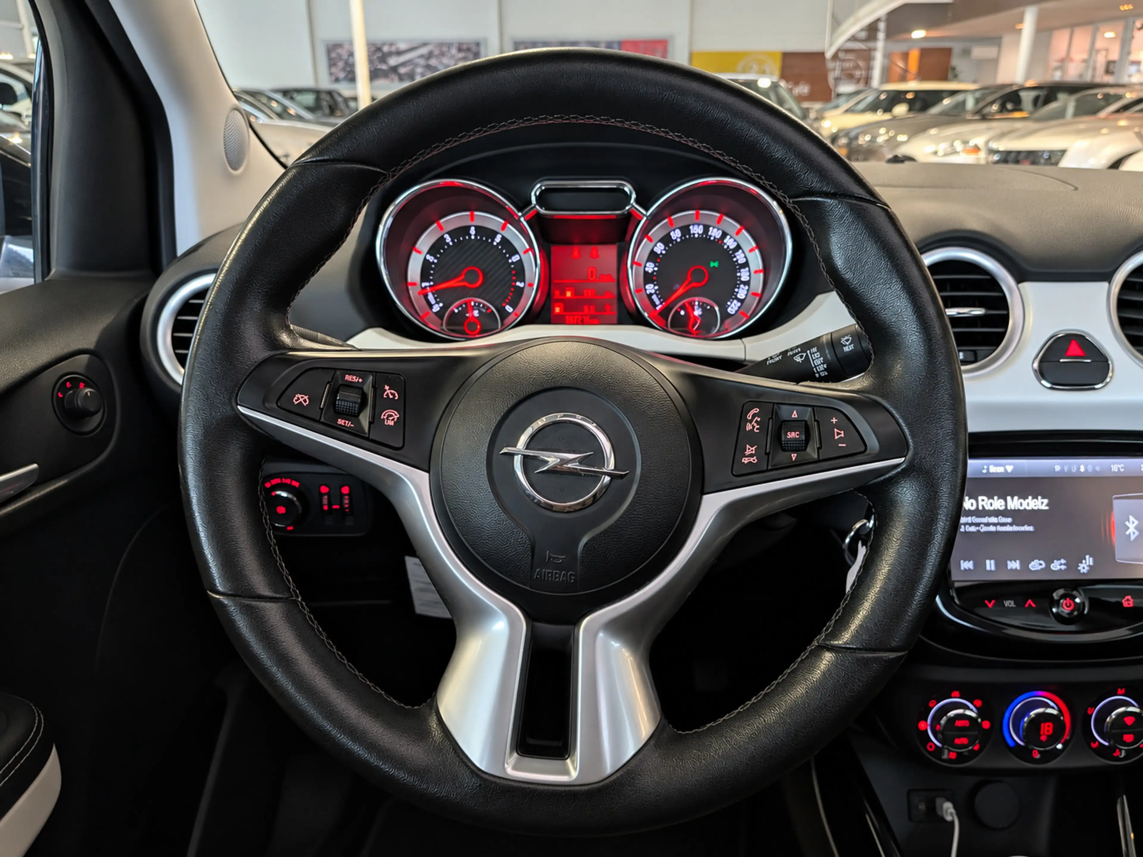 Opel Adam 1.4 Glam Airco, Cruise Control, Stuurbekrachtiging — photo 10