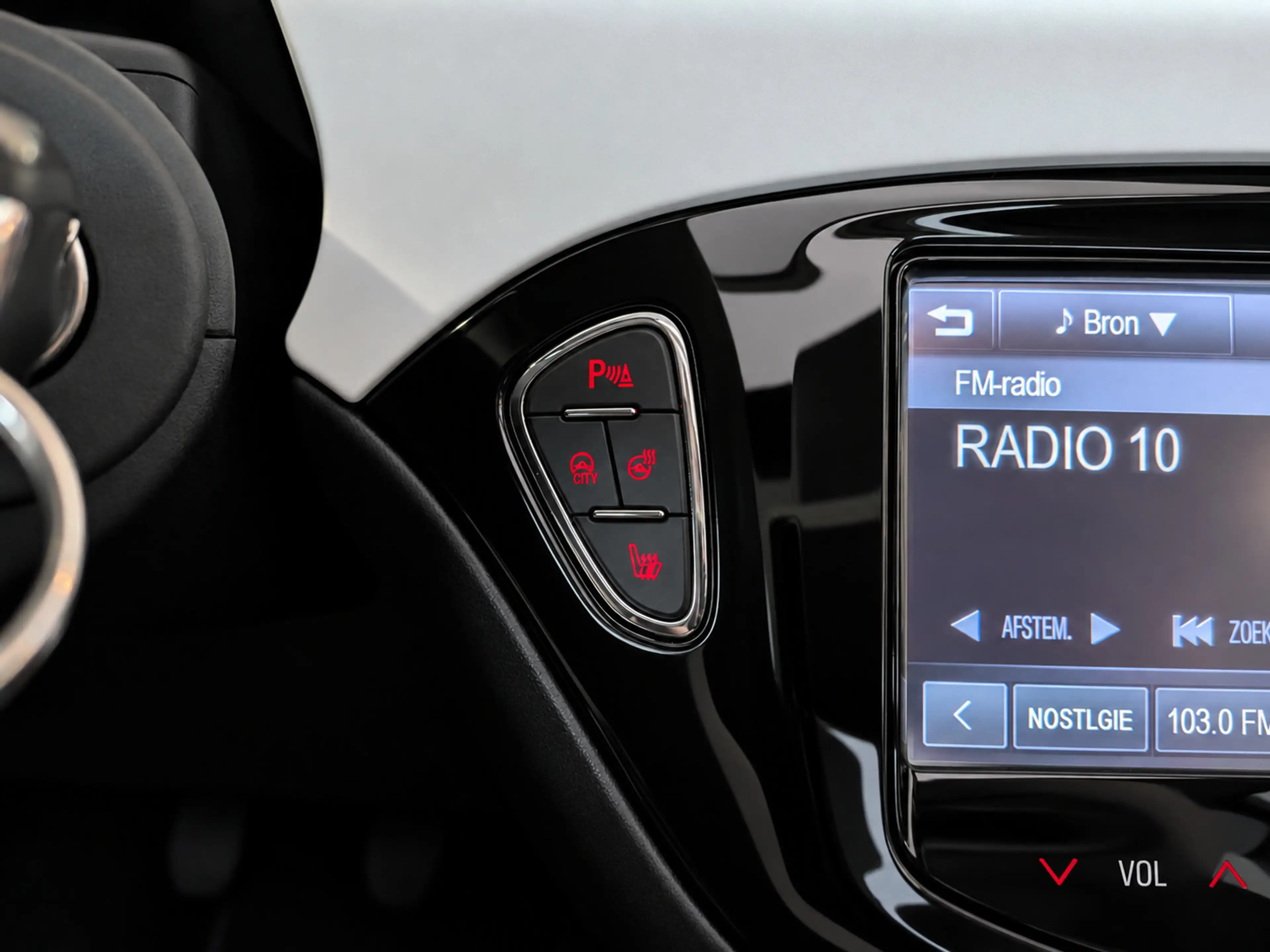 Opel Adam 1.4 Glam Airco, Cruise Control, Stuurbekrachtiging — photo 14