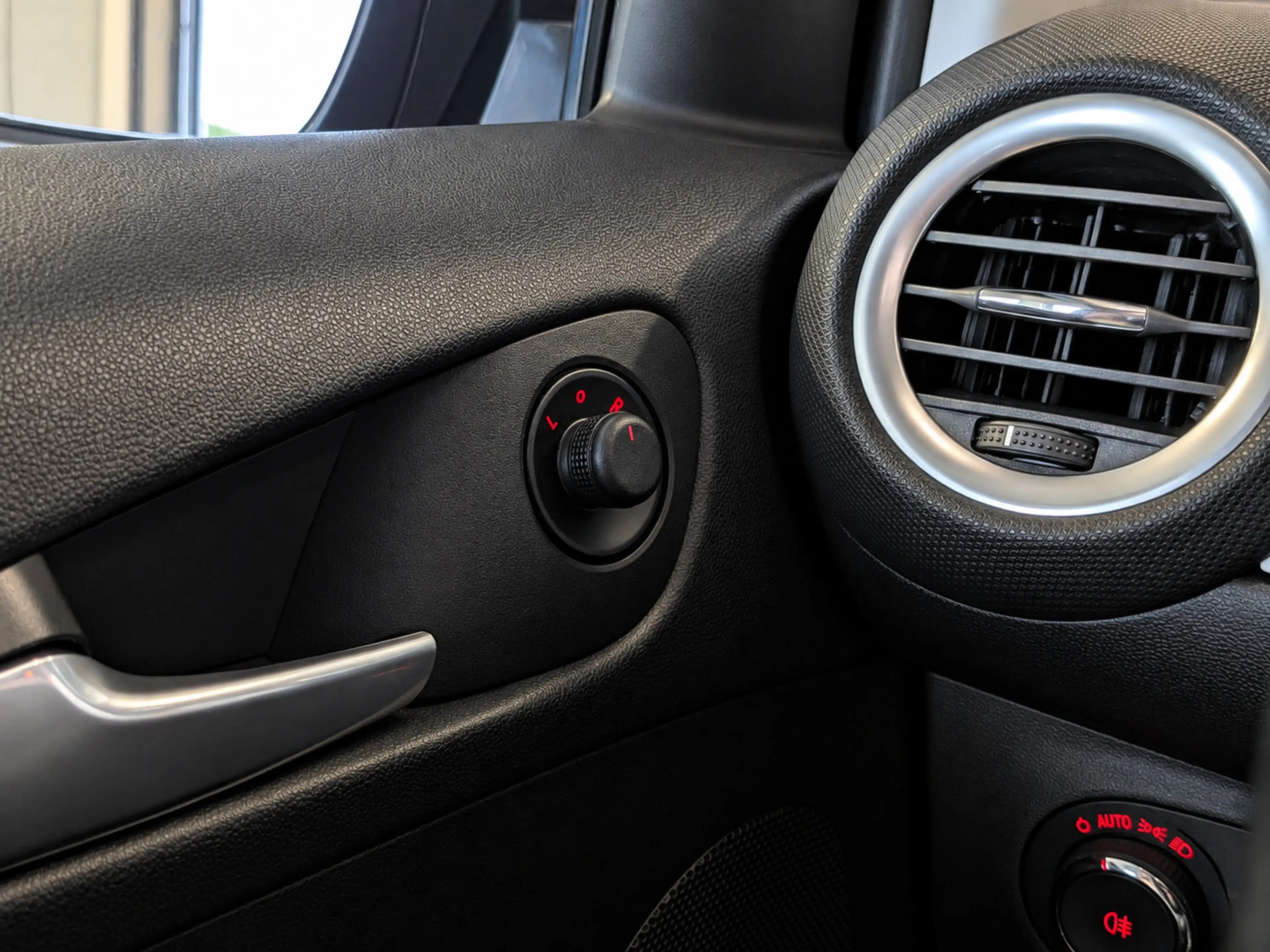 Opel Adam 1.4 Glam Airco, Cruise Control, Stuurbekrachtiging — photo 19