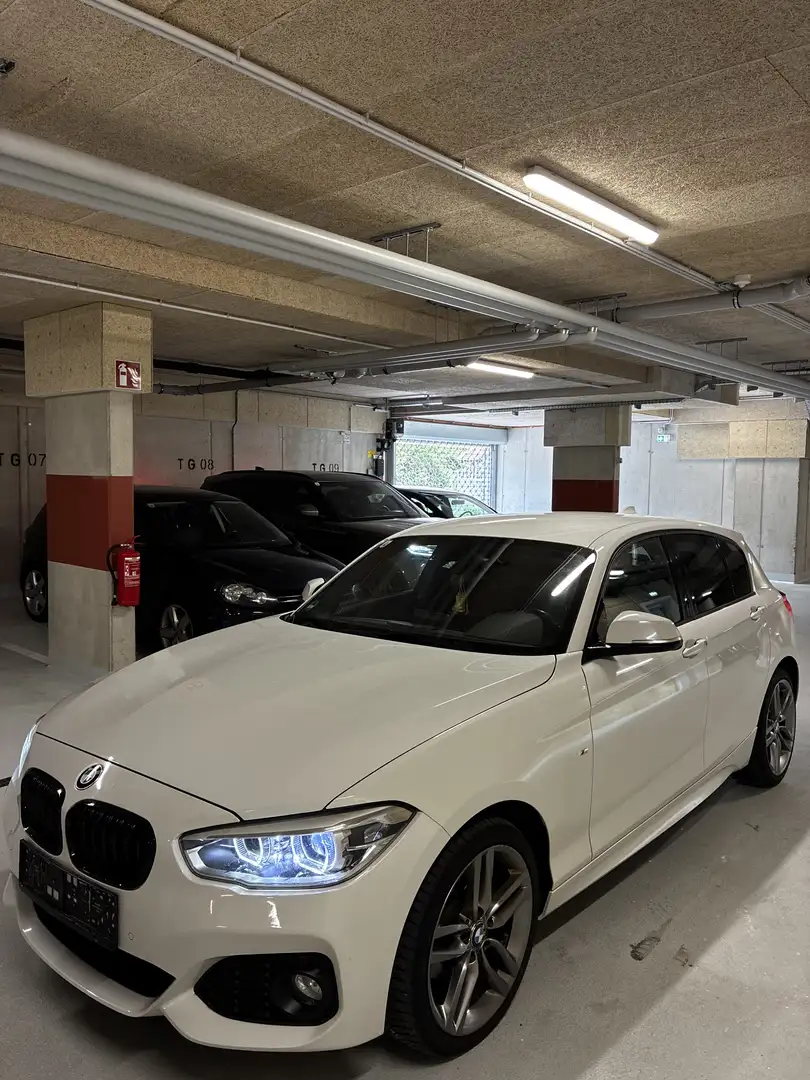 BMW 118 118d xDrive M Sport Weiß - 1