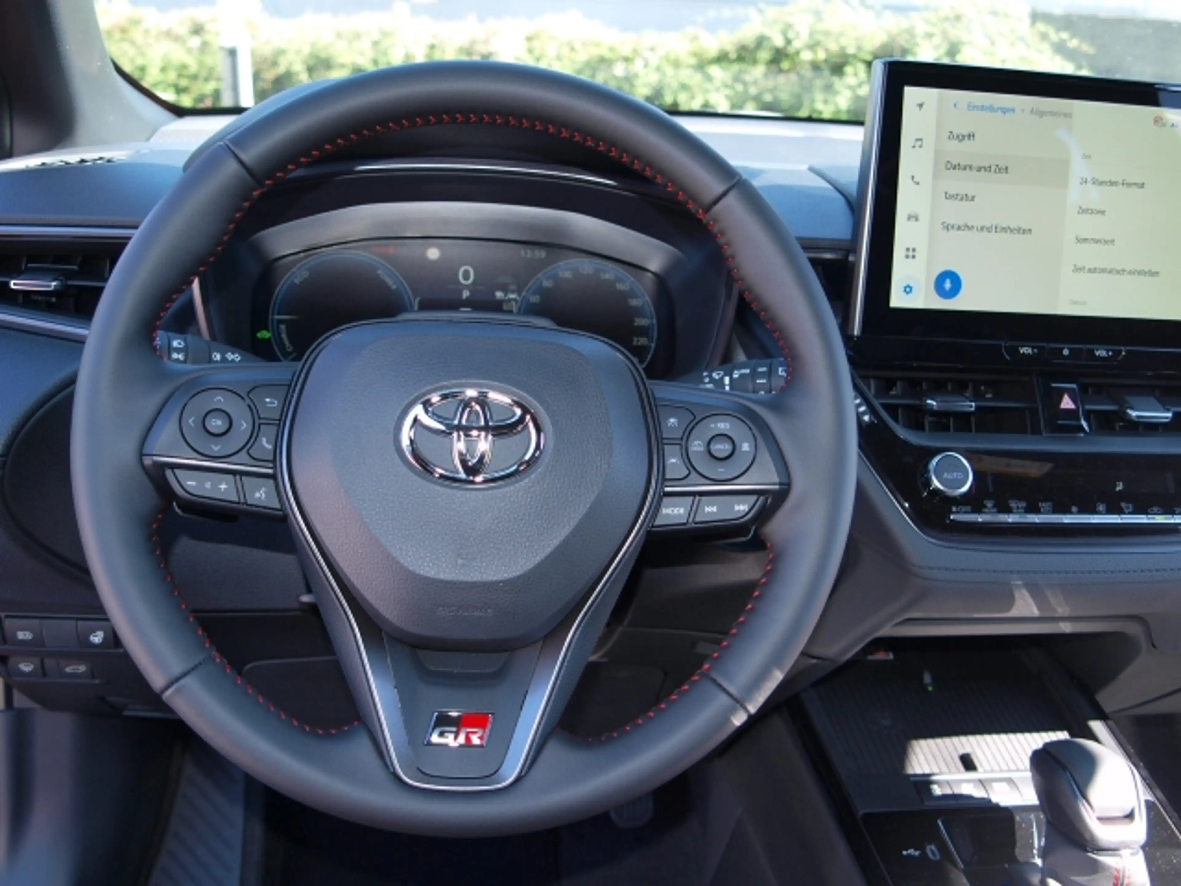 Toyota Corolla Cross Corolla Cross 2,0 HSD GR-SPORT — photo 13