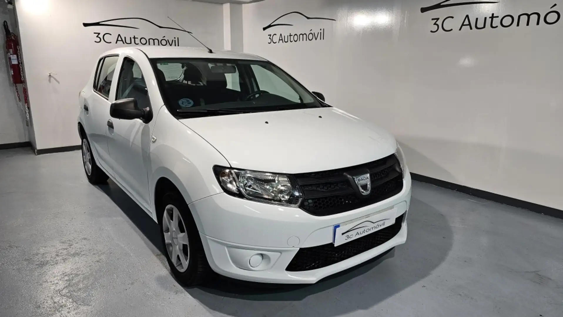 Dacia Sandero Berlina Manual de 5 Puertas Blanco - 1