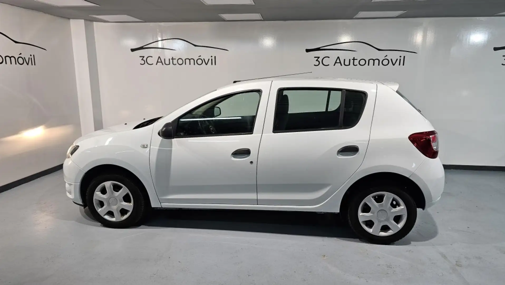 Dacia Sandero Berlina Manual de 5 Puertas Blanco - 2