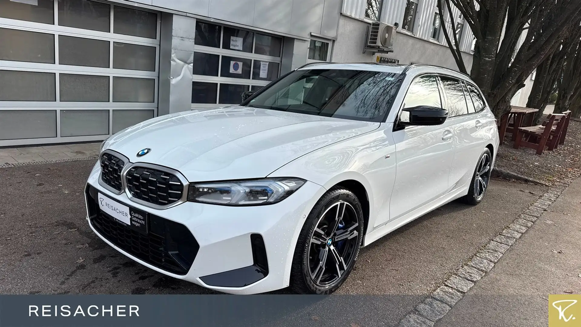 BMW M340dA xDrive tou Pano,AHK,LCProf,HUD,adLED Weiß - 1