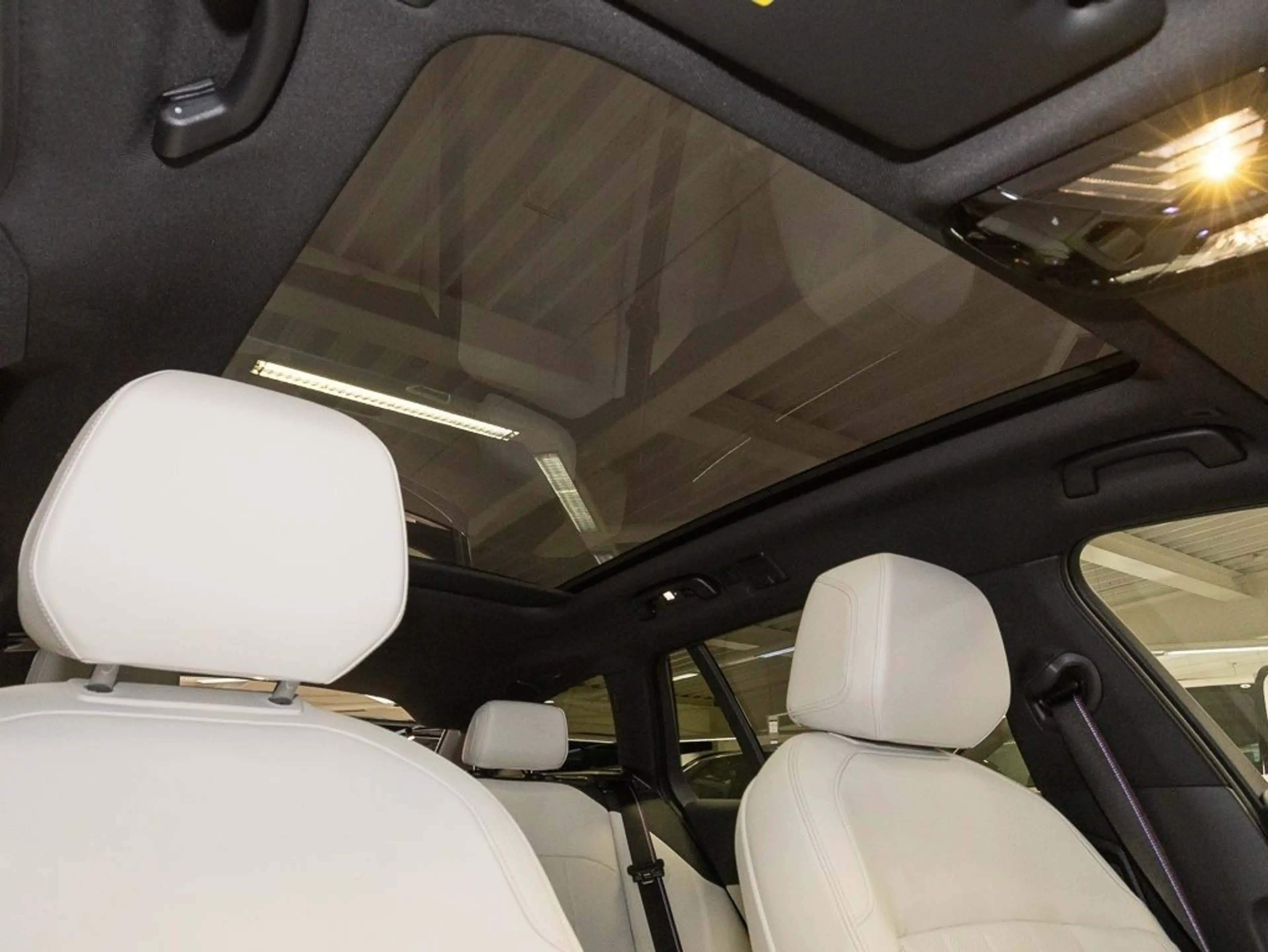 BMW i5 eDrive40 Touring M Sport HUD PANO ACC AHK LM — photo 15