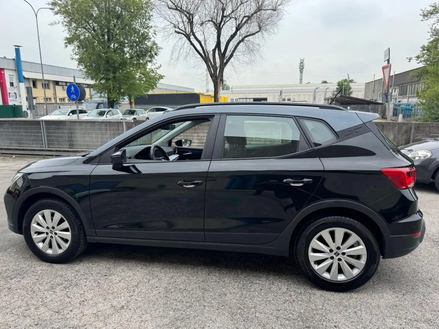 SEAT Arona 1.0 EcoTSI 110 CV DSG Style Nero - 2