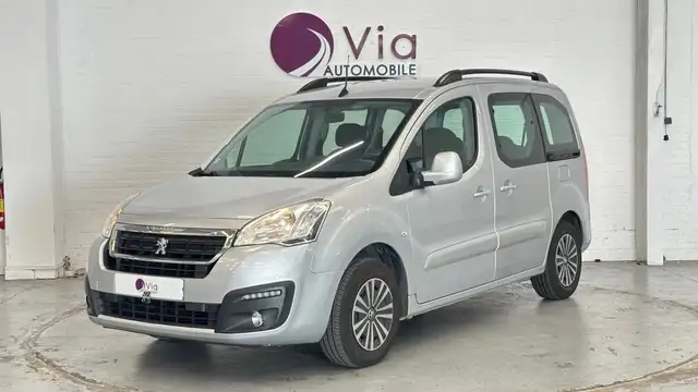 Peugeot Partner 1.6 BLUEHDI 100 ACTIVE / 5 PLACE / DISTRIBUTION OK