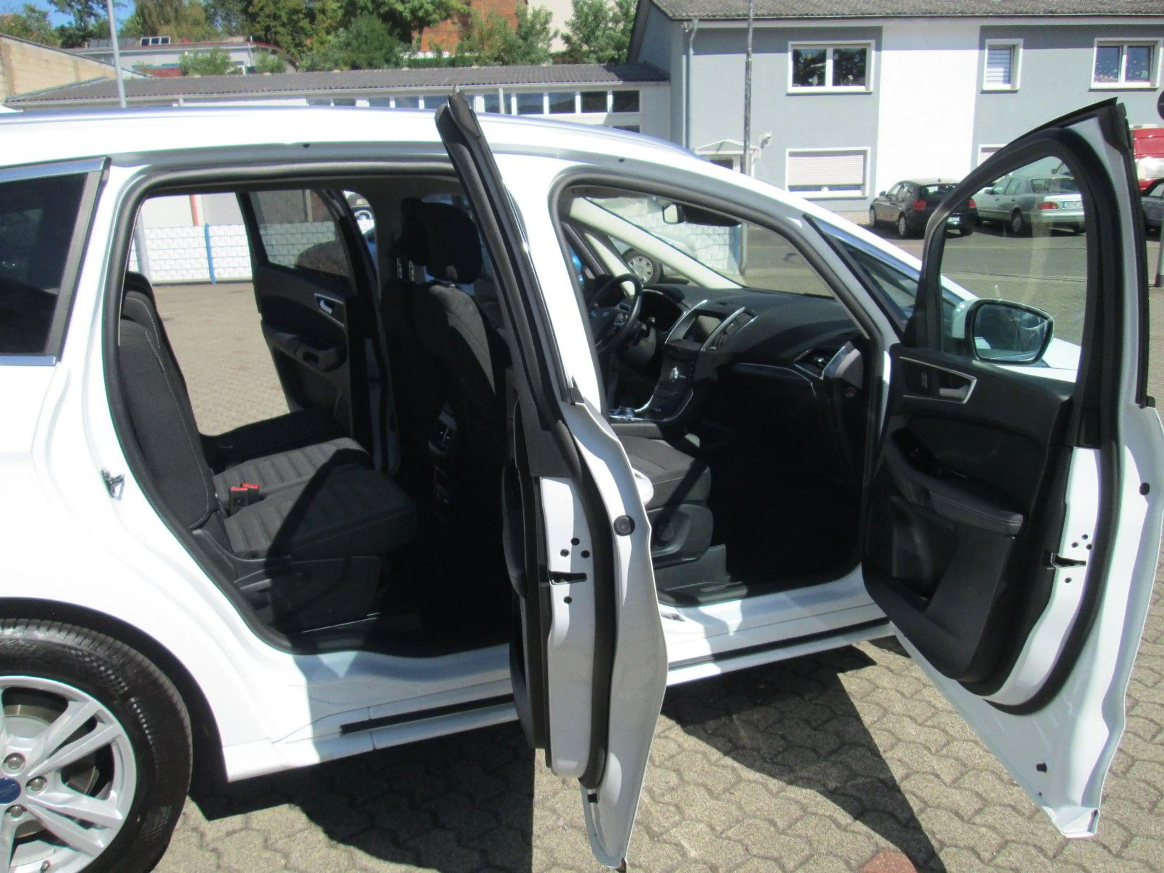 Ford S-Max S-MAX Titanium AHK — photo 7