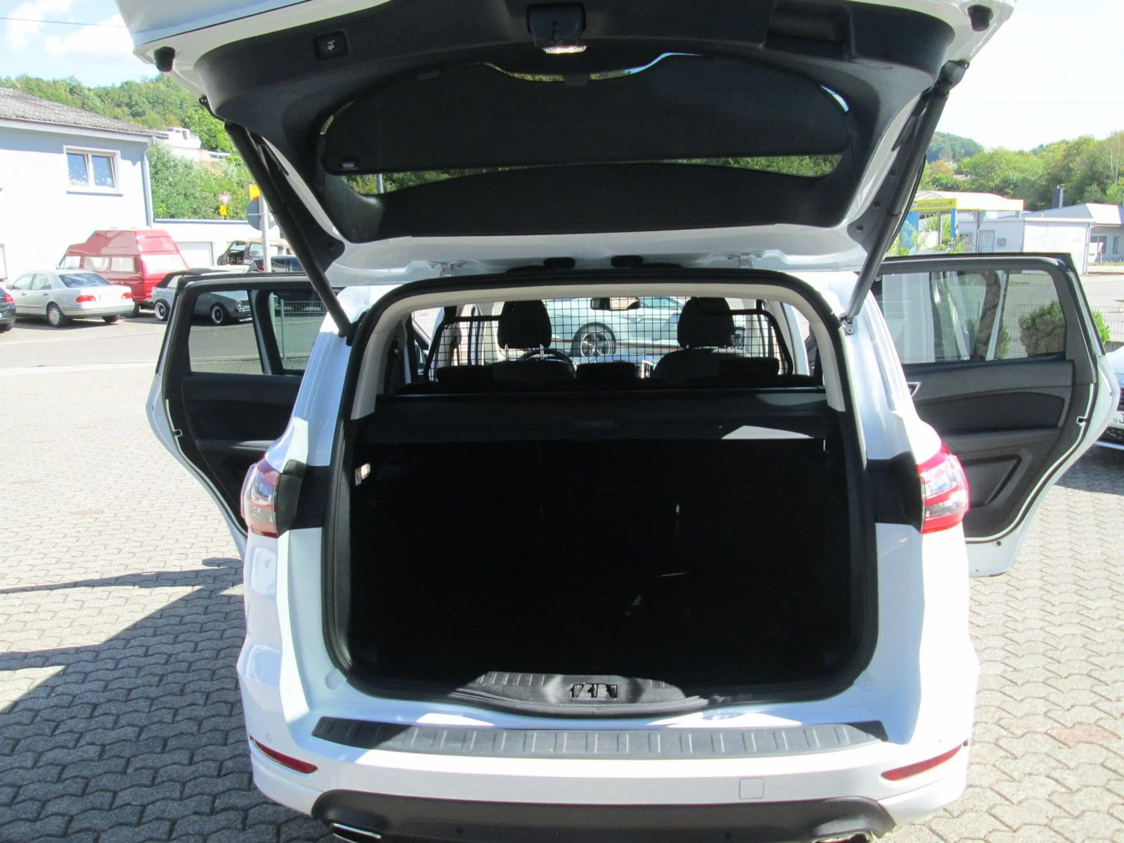 Ford S-Max S-MAX Titanium AHK — photo 8