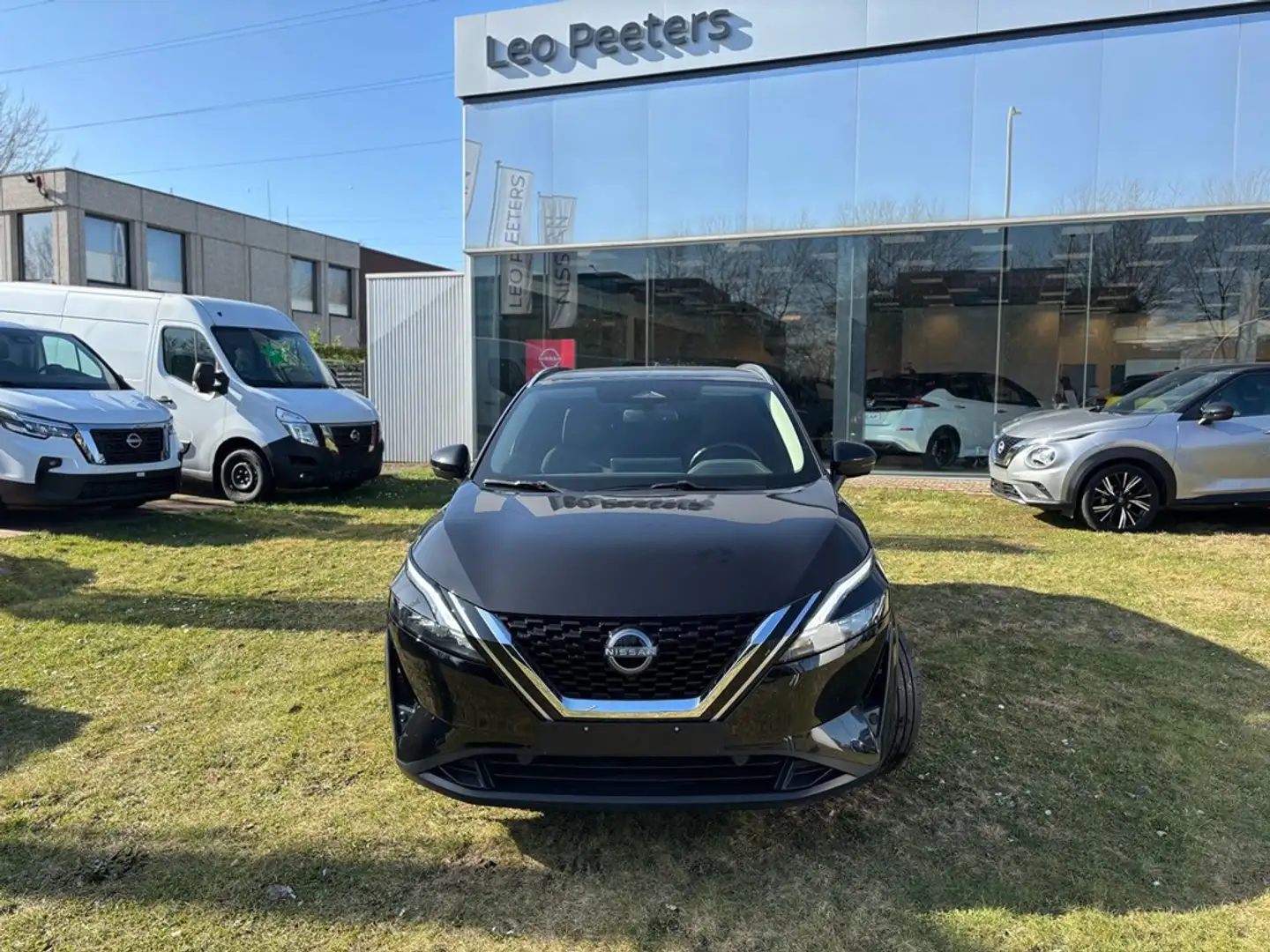 Nissan Qashqai Mild-Hybrid N-Connecta Negro - 1