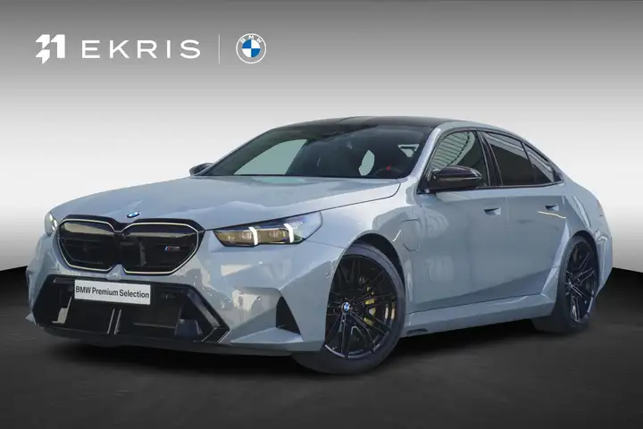 BMW M5 Sedan | M Drivers Pack | Comfort Pack | Bowers & W