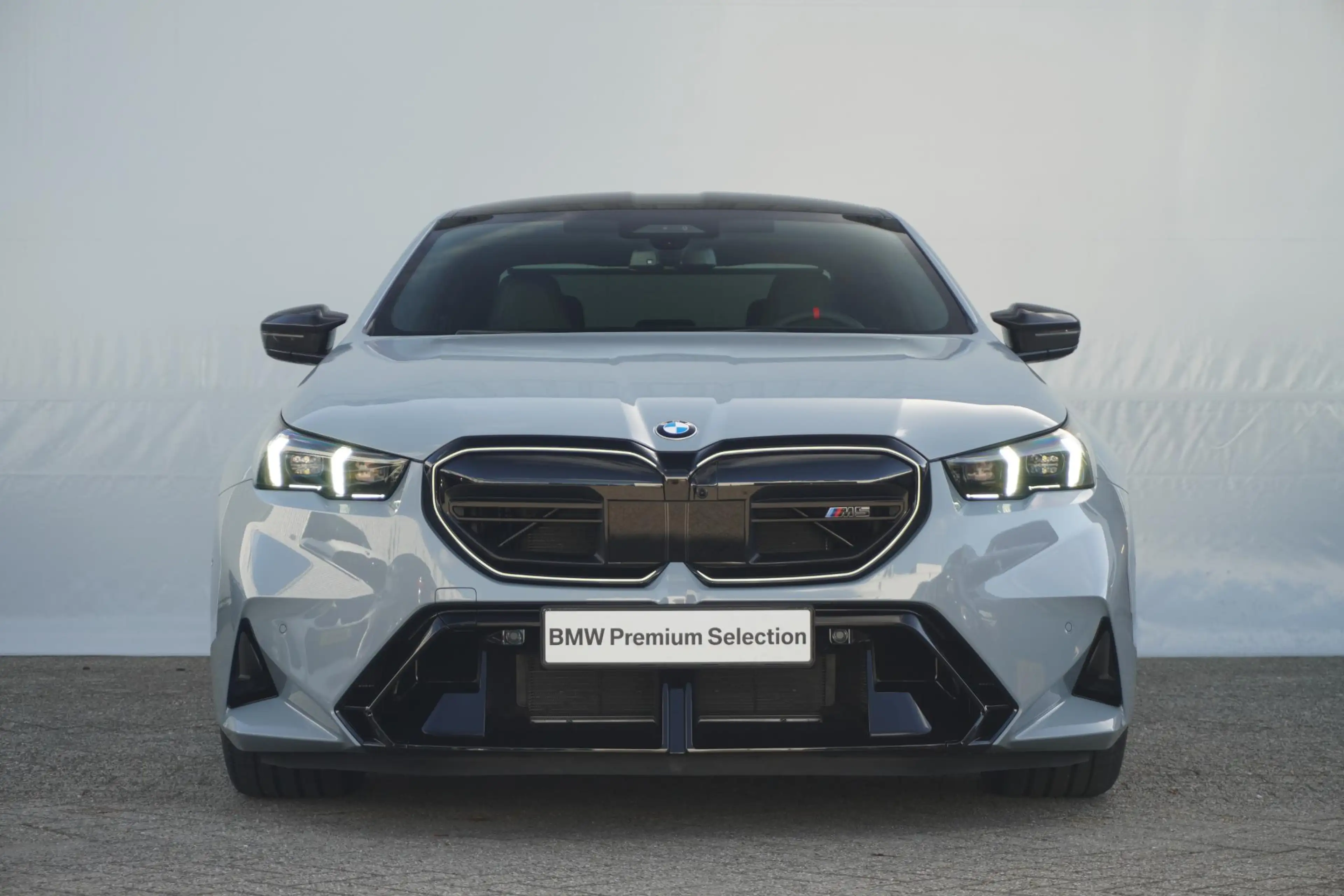 BMW M5 Sedan | M Drivers Pack | Comfort Pack | Bowers & W — photo 5